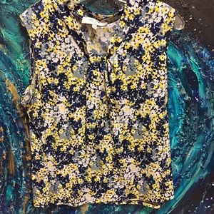 CareerSeparate Blue/yellow flower print blouse￼